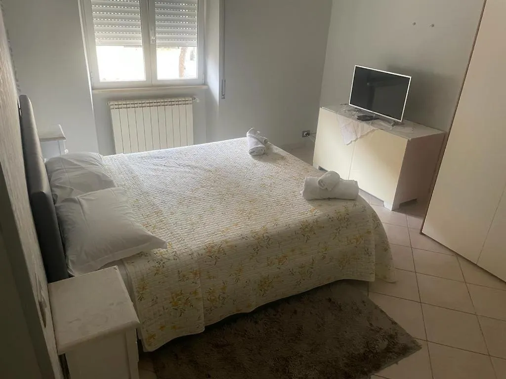 Airport Apartment Alloggio Turistico T&C Fiumicino